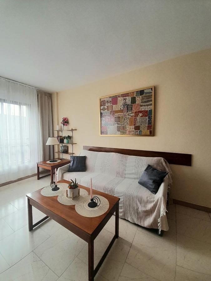Nice Apartment In Hotel Ronda 4 First Beach Line Fuengirola Exterior foto