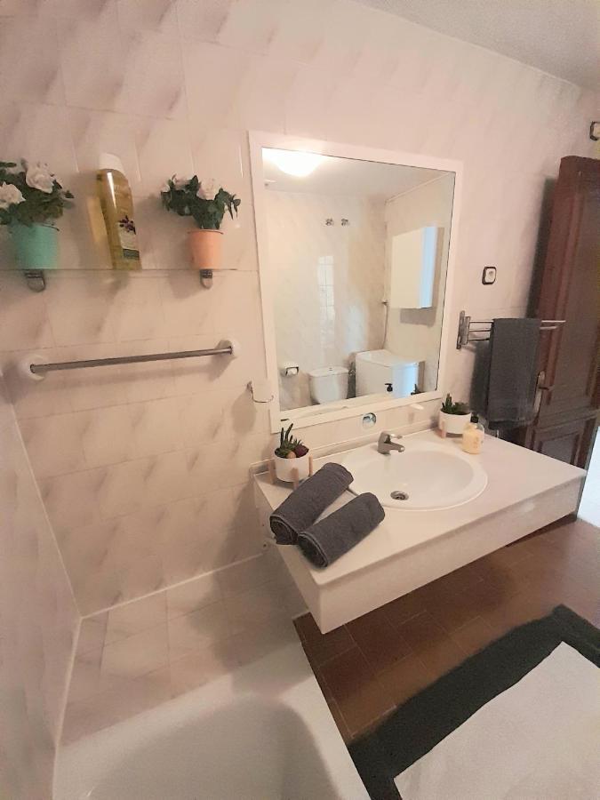 Nice Apartment In Hotel Ronda 4 First Beach Line Fuengirola Exterior foto